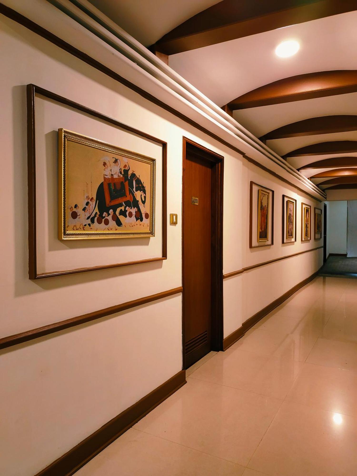 Presidency Kochi City Centre Exterior foto