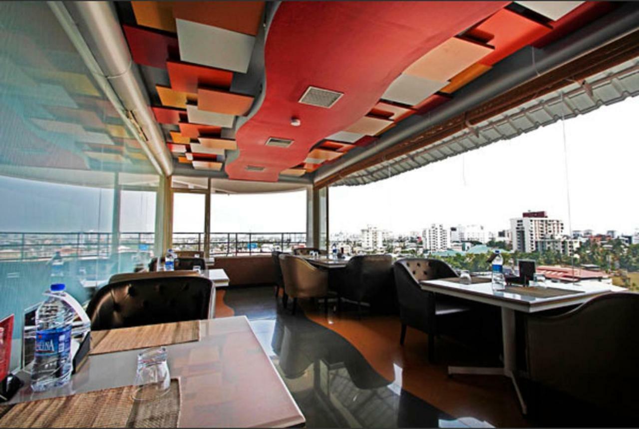 Presidency Kochi City Centre Exterior foto